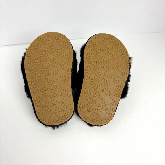 Toddler Ugg Slippers - Picture 8 of 8
